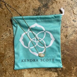 Kendra Scott “Elisa” pendant necklace